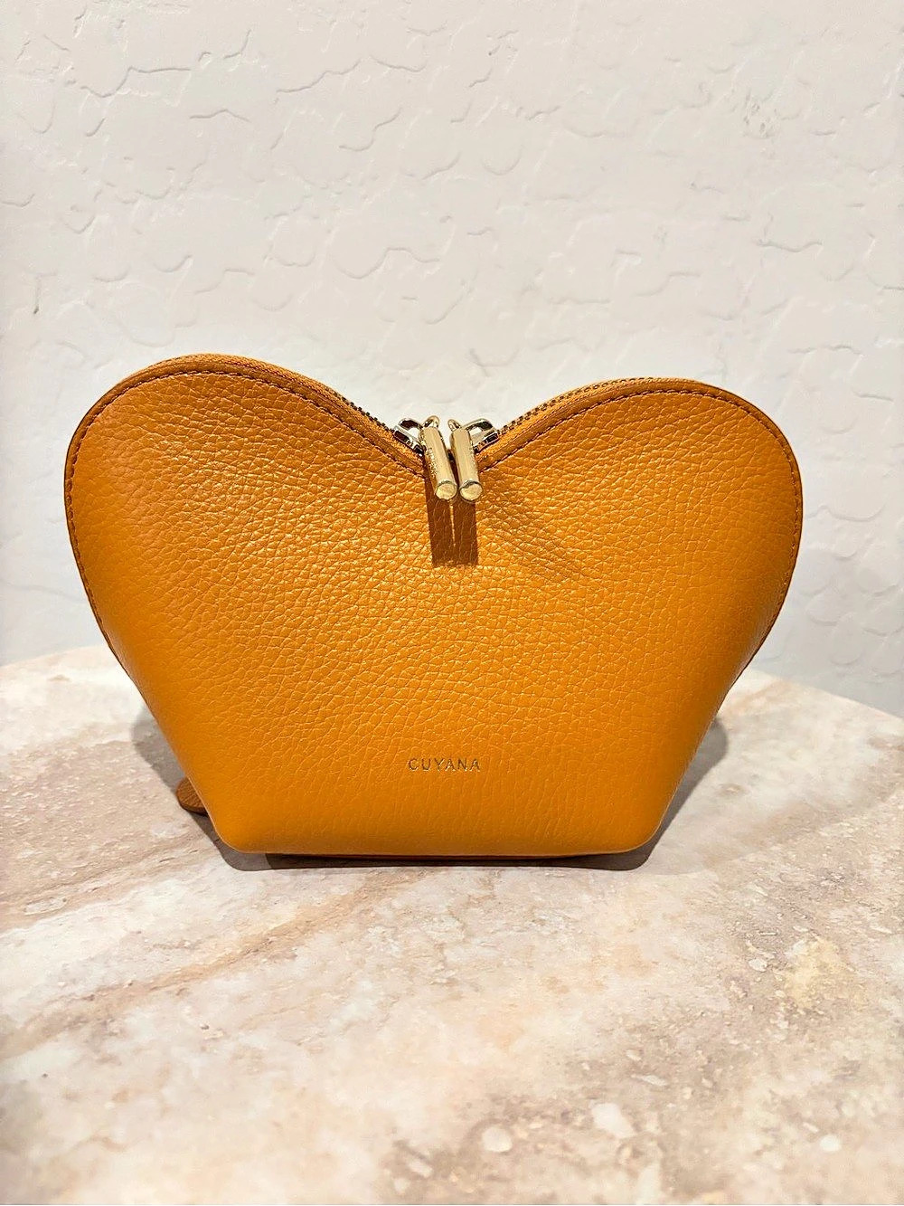 Cuyana Mini Heart Leather Cosmetic Case